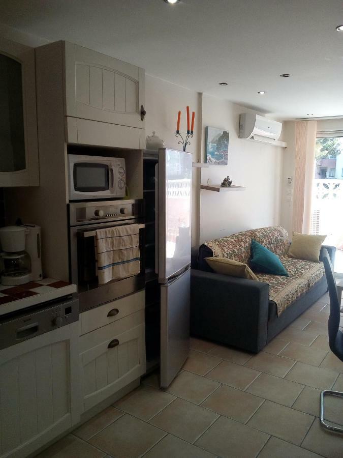 Appartement En Bord De Mer Port-la-Nouvelle Kültér fotó